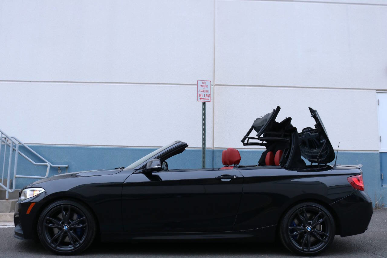 Used 2016 BMW M235i Convertible image 13