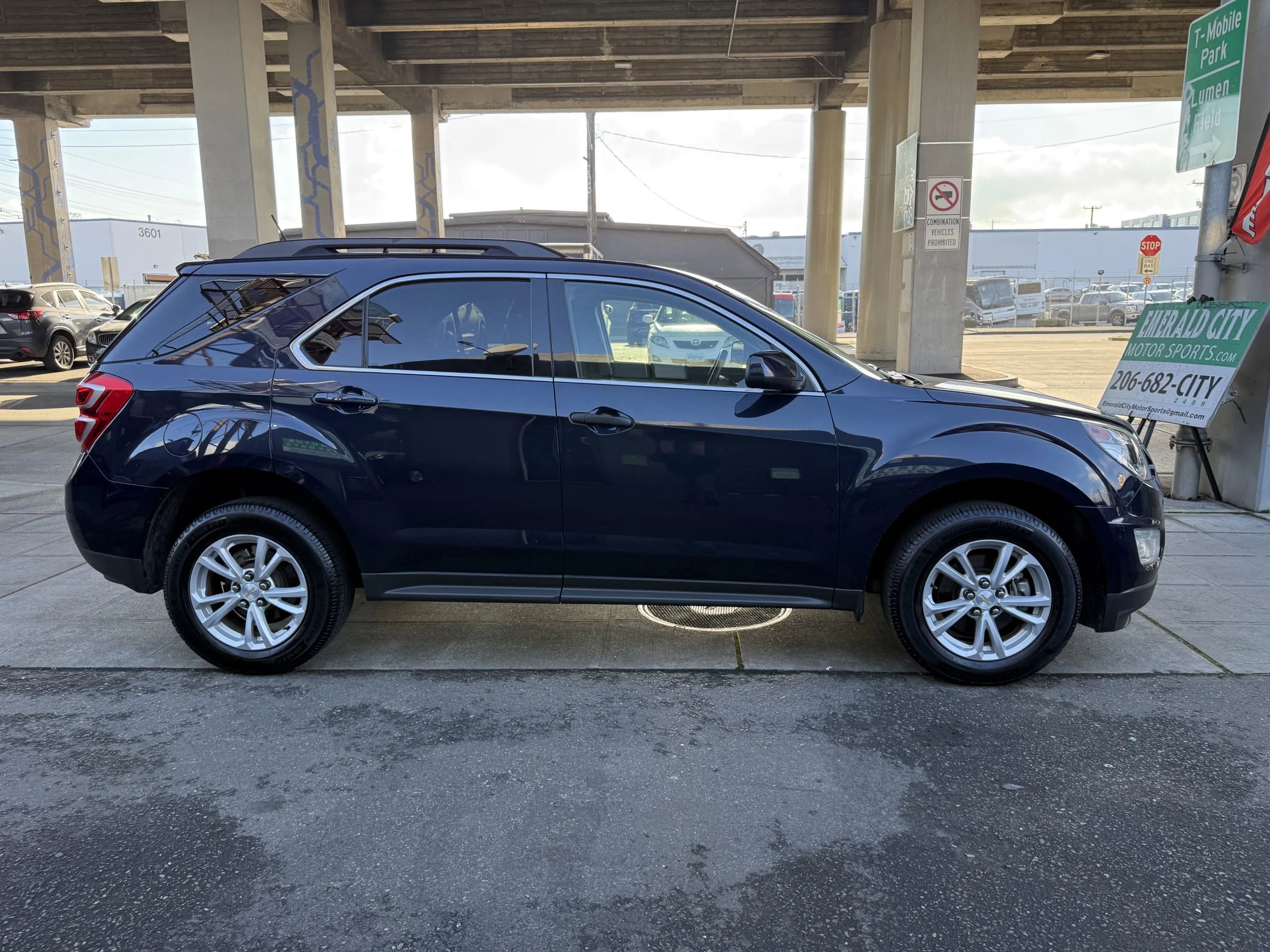Used 2016 Chevrolet Equinox LT AWD/4WD image 4