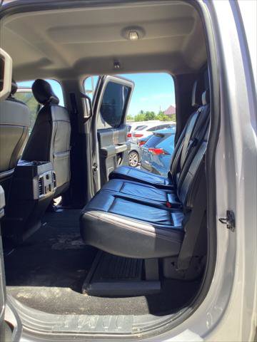 Used 2017 Ford F250 Lariat w/ Chrome Package image 23