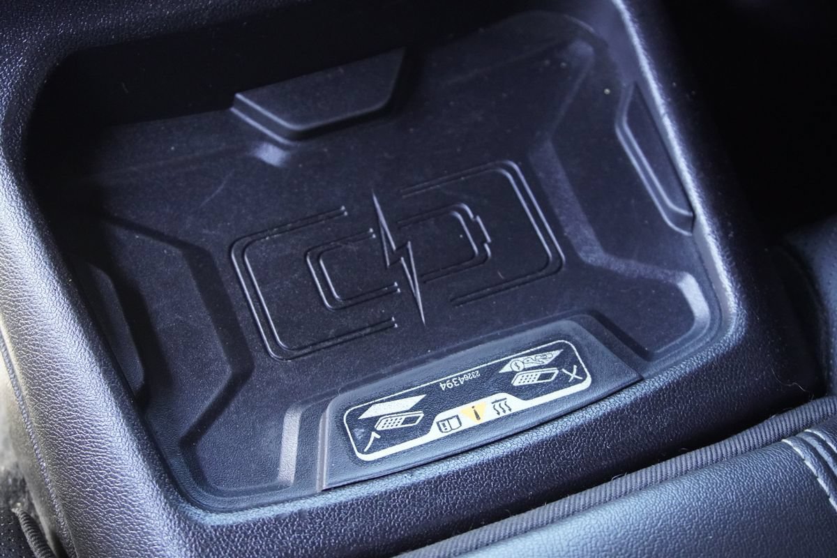 Used 2016 Chevrolet Camaro SS RWD image 13