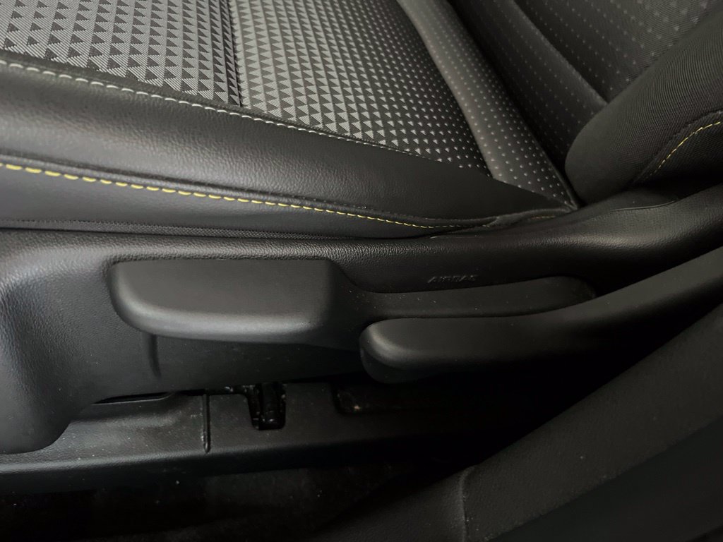 Used 2024 Chevrolet Trax LT FWD image 19