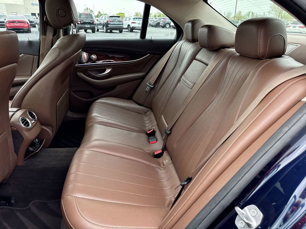 Used 2017 Mercedes-Benz E 300 image 23