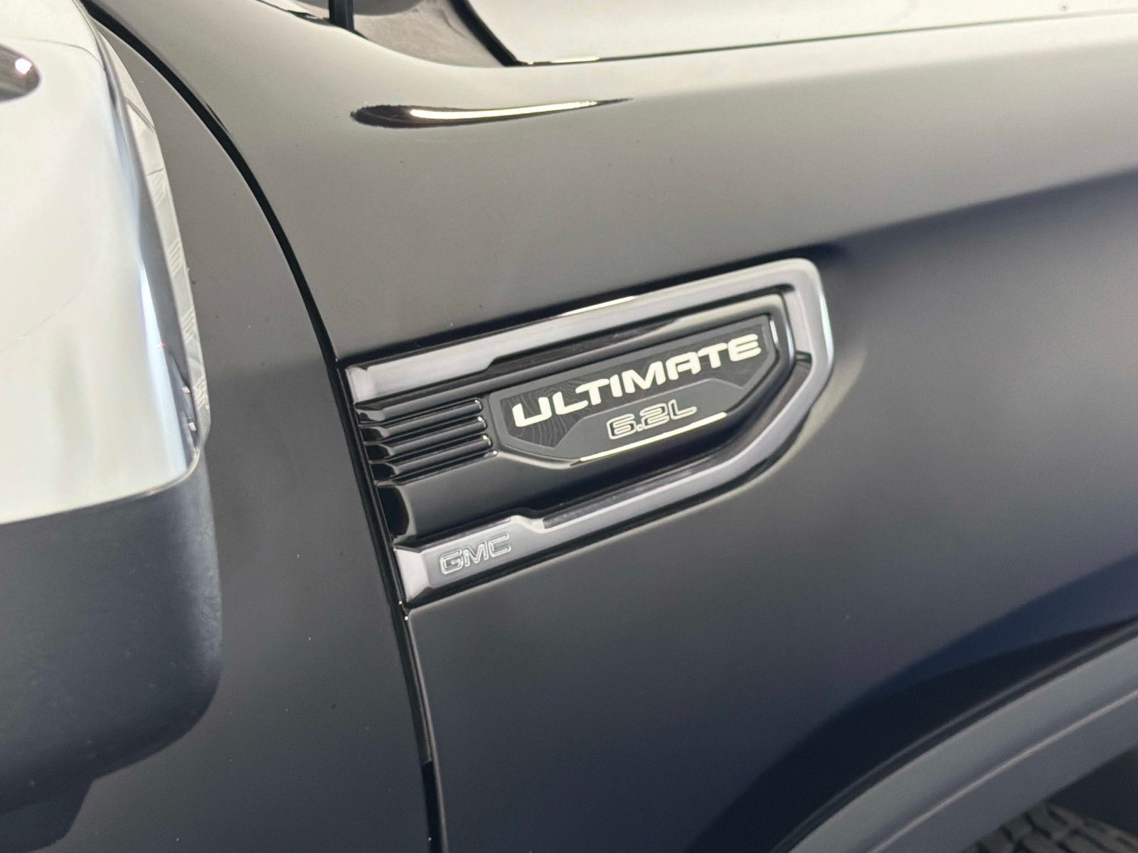 Used 2024 GMC Sierra 1500 Denali Ultimate AWD/4WD image 23