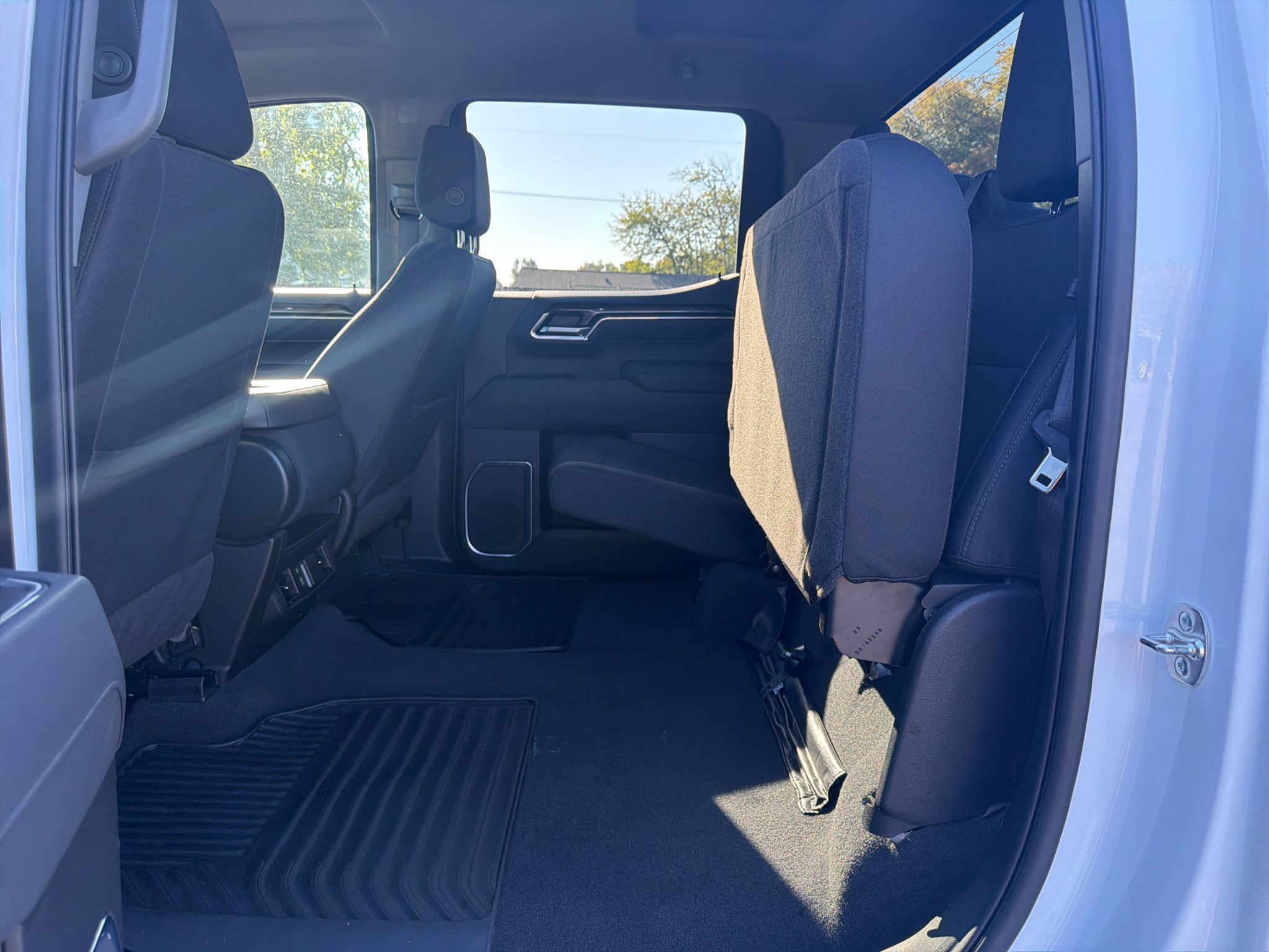 Used 2026 Chevrolet Silverado 1500 LT AWD/4WD image 15