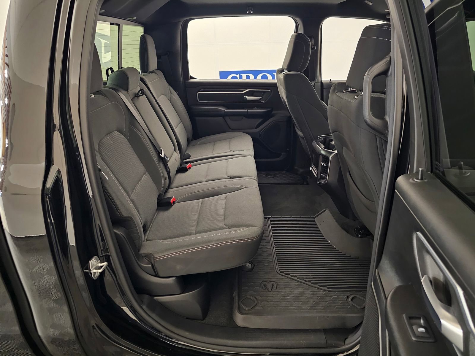 Used 2022 RAM 1500 Big Horn AWD/4WD image 32