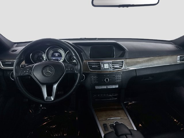 Used 2016 Mercedes-Benz E 350 Sedan image 16
