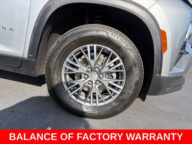 Used 2025 Chevrolet Traverse LT AWD/4WD image 8
