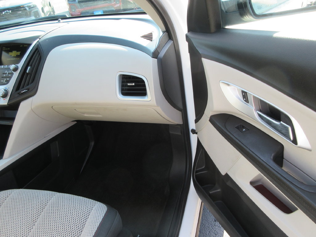 Certified 2017 Chevrolet Equinox LT FWD image 19