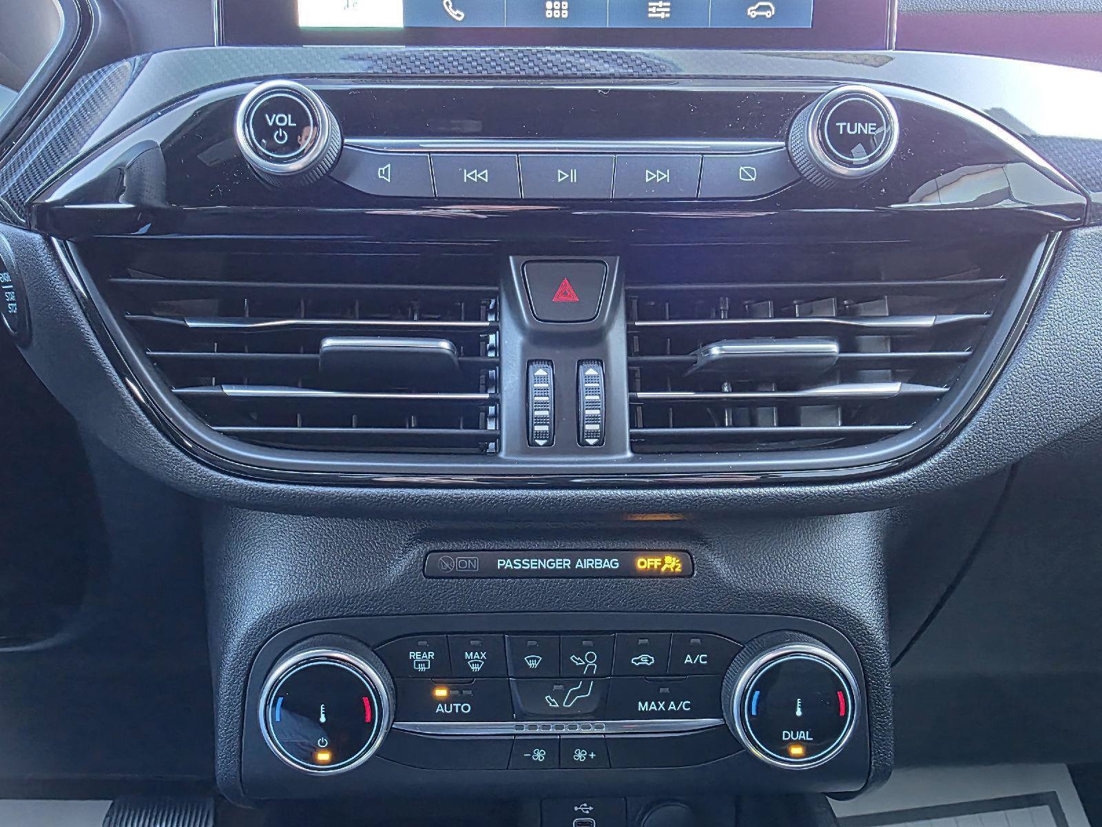 Used 2025 Ford Escape ST-Line FWD image 12