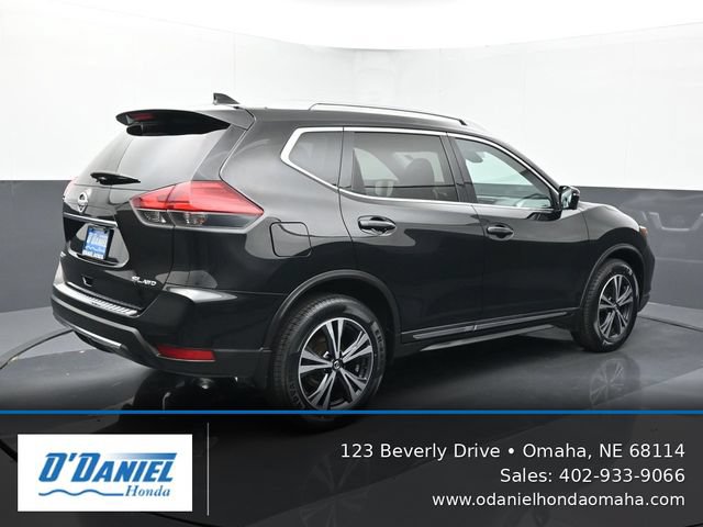 Used 2017 Nissan Rogue SL w/ SL Premium Package AWD/4WD image 6