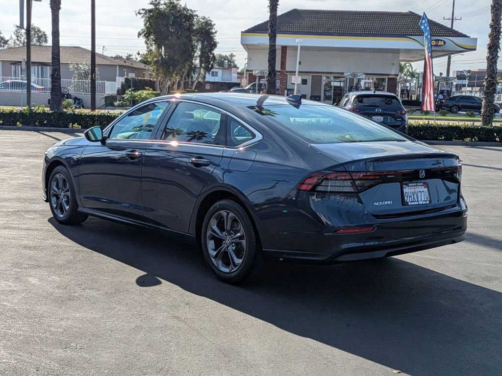 Certified 2023 Honda Accord EX image 17