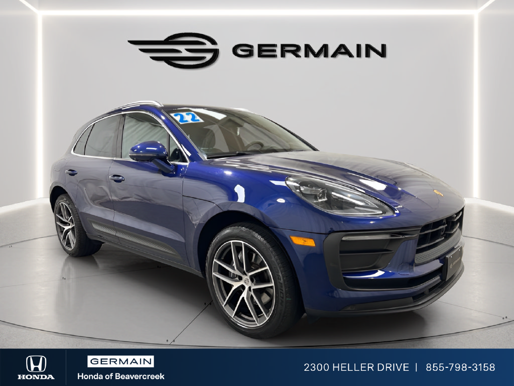 Used 2022 Porsche Macan AWD/4WD image 2