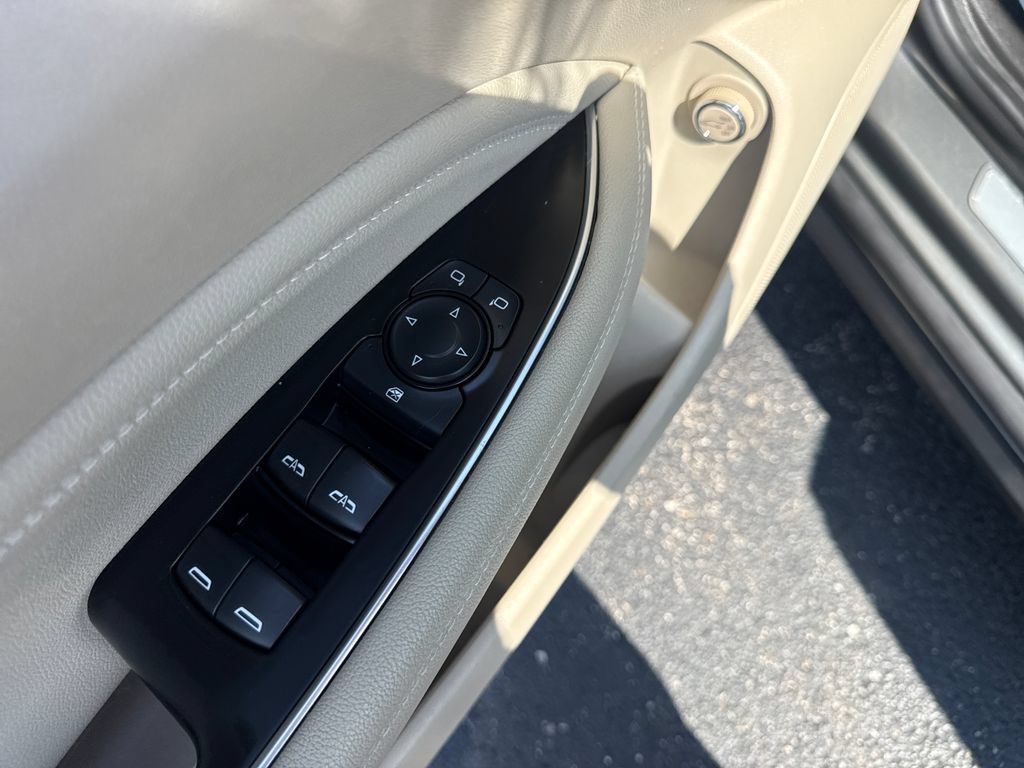 Used 2019 Buick Regal Essence w/ Driver Confidence Package I AWD/4WD image 31
