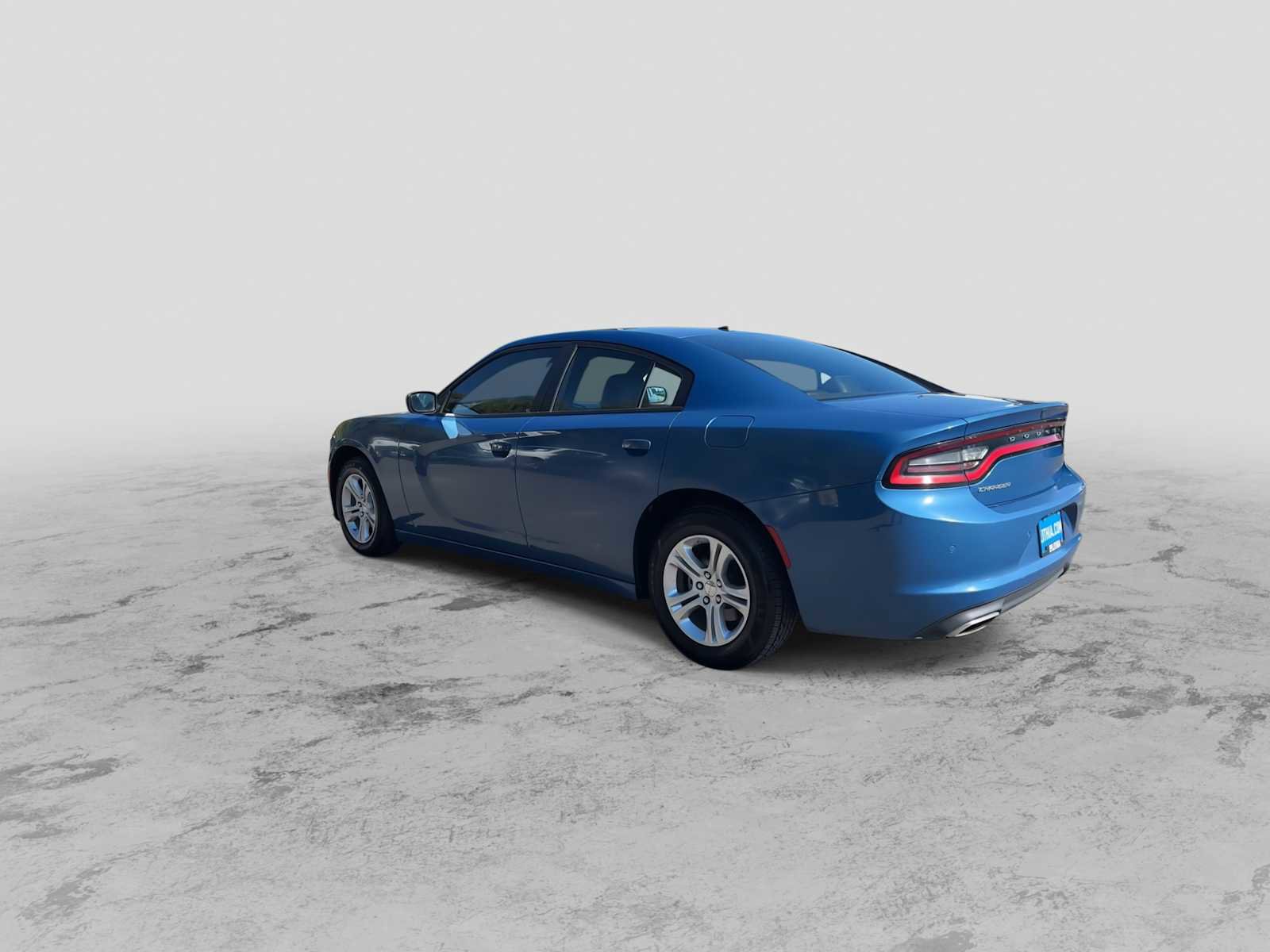 Certified 2022 Dodge Charger SXT w/ Leather Interior Group image 6