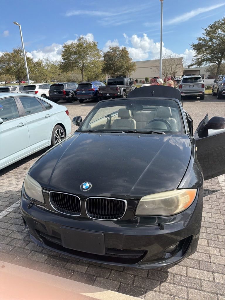 Used 2012 BMW 128i Convertible image 2