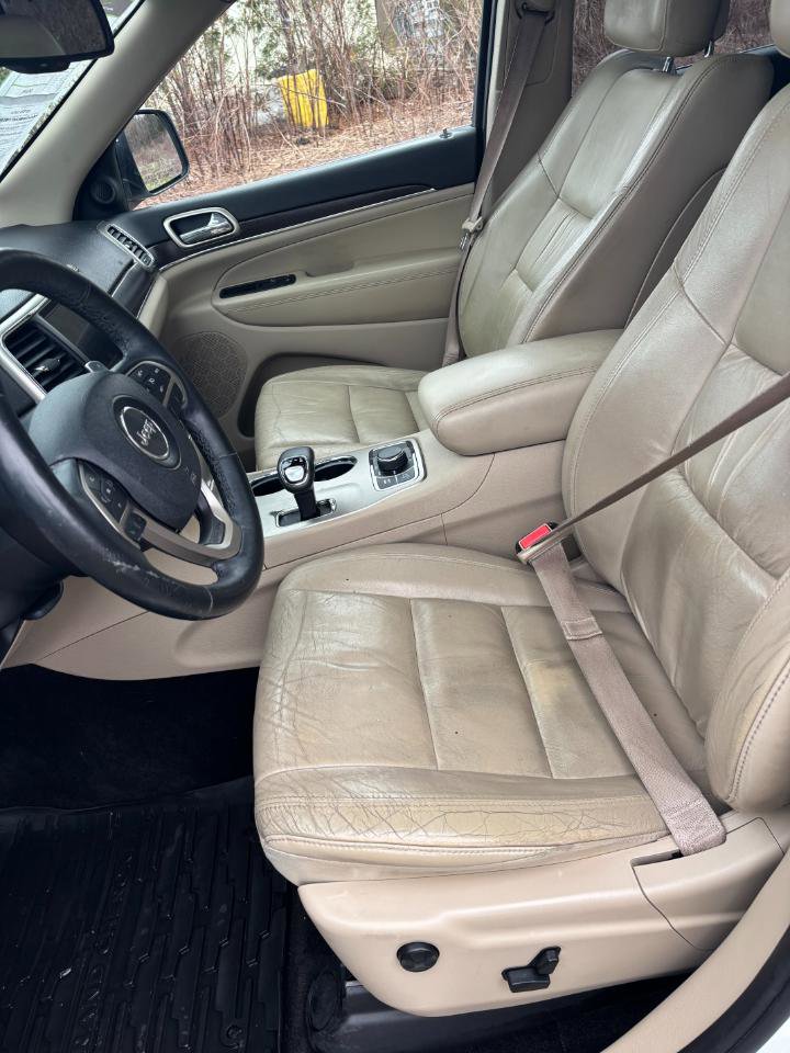 Used 2014 Jeep Grand Cherokee Limited AWD/4WD image 19