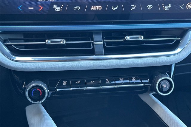 New 2026 Chevrolet Equinox EV LT image 27