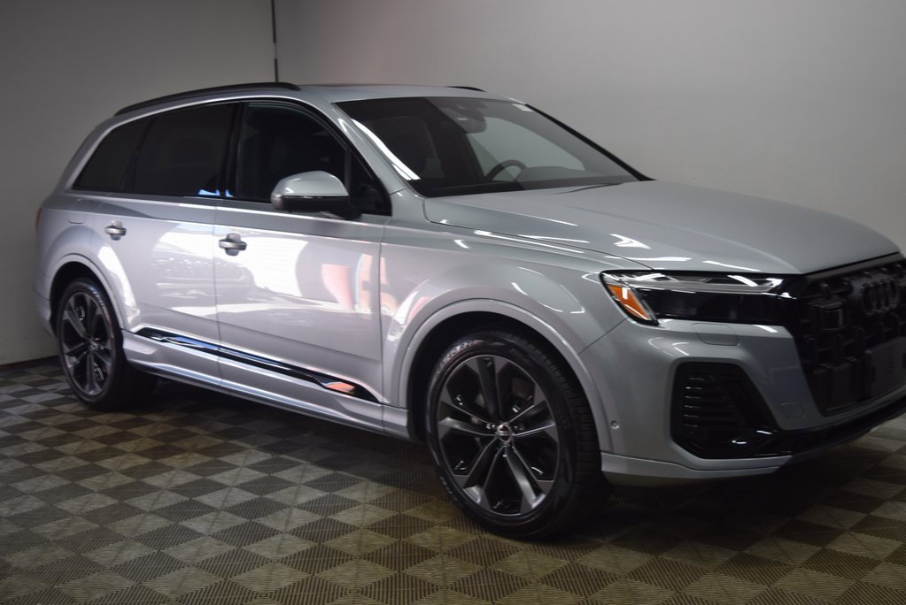New 2025 Audi Q7 3.0T Premium Plus