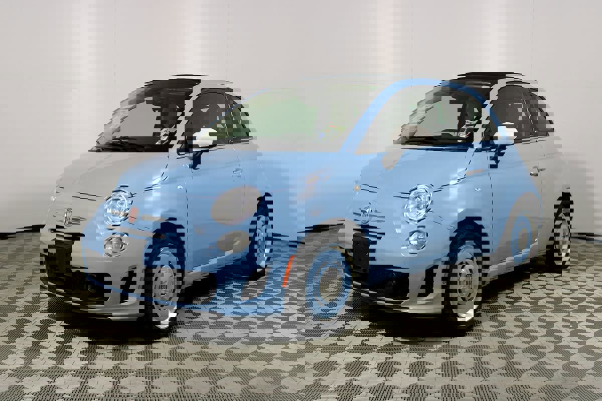 Used 2019 FIAT 500 Lounge image 3