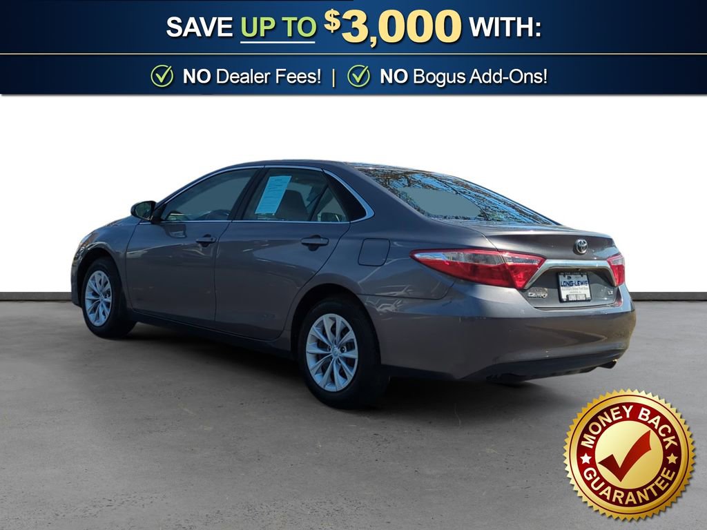 Used 2017 Toyota Camry LE image 4