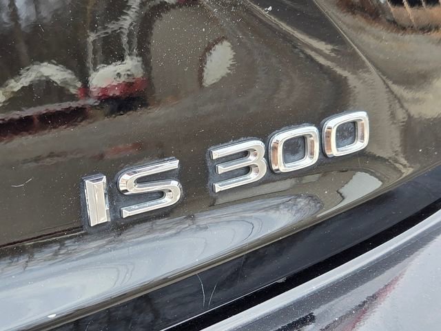 Used 2020 Lexus IS 300 F Sport w/ F Sport Package image 17