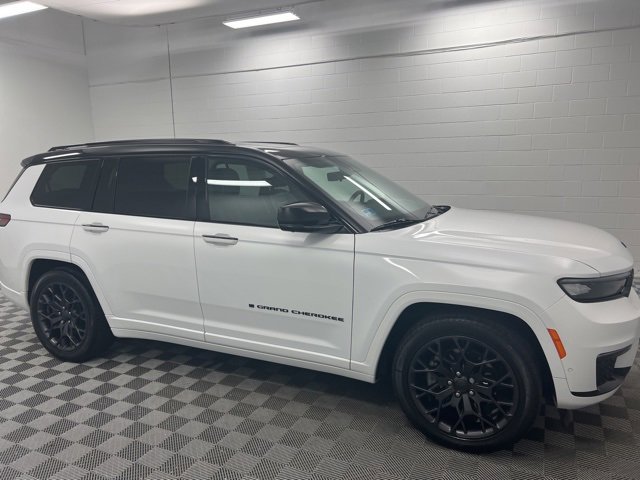 Used 2024 Jeep Grand Cherokee L Summit image 4