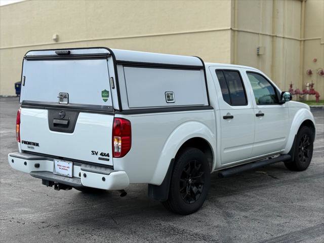 Used 2021 Nissan Frontier SV w/ Midnight Edition Floor Mats AWD/4WD image 7