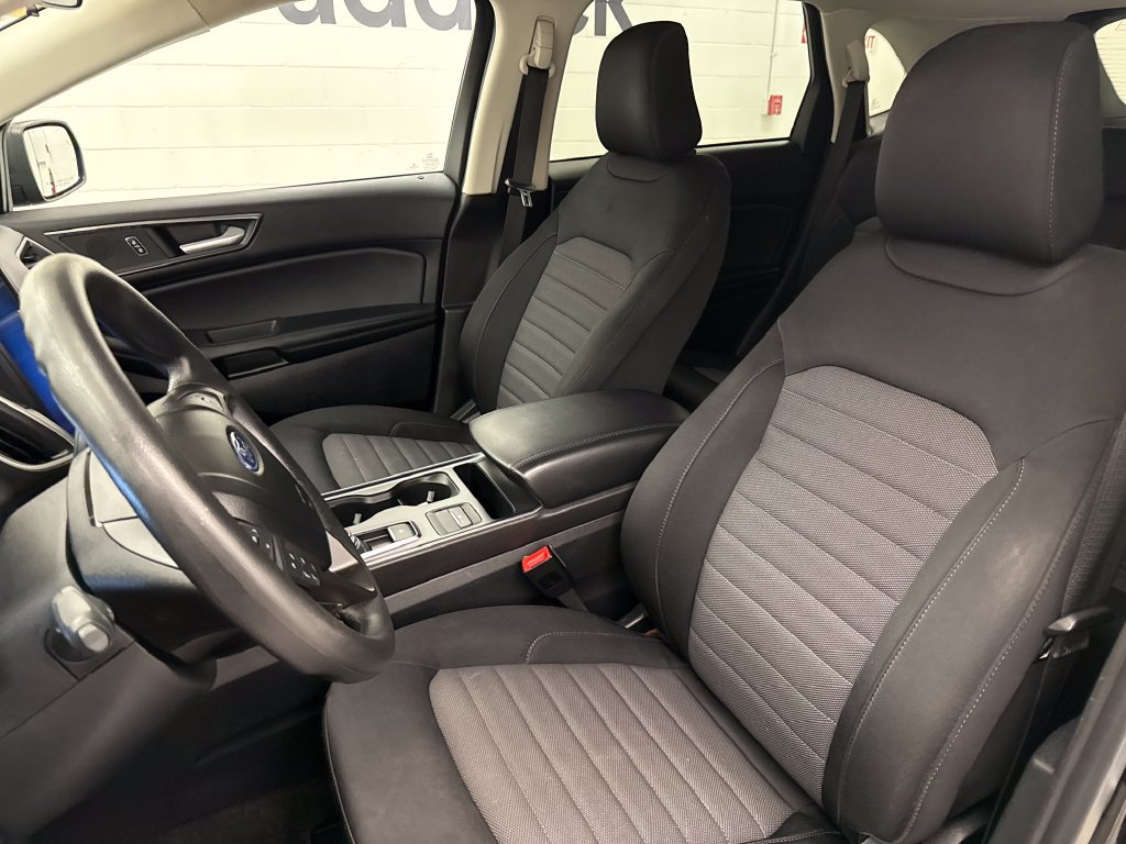 Used 2022 Ford Edge SE AWD/4WD image 11