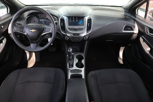 Used 2017 Chevrolet Cruze LT w/ RS Package FWD image 2