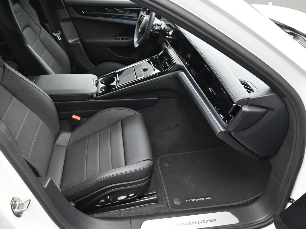 New 2026 Porsche Panamera RWD image 11
