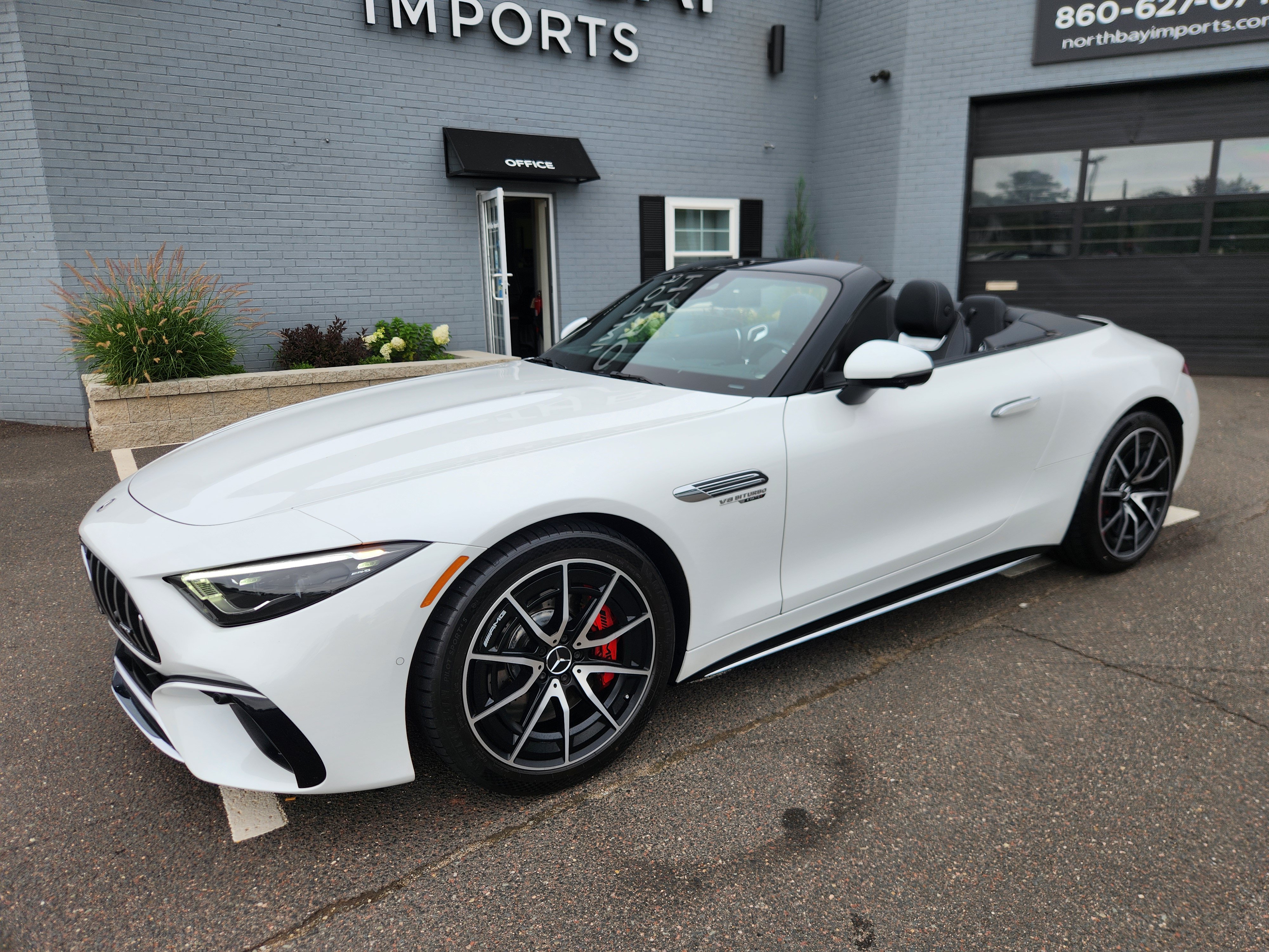 Used 2022 Mercedes-Benz SL 55 AMG 4MATIC image 17