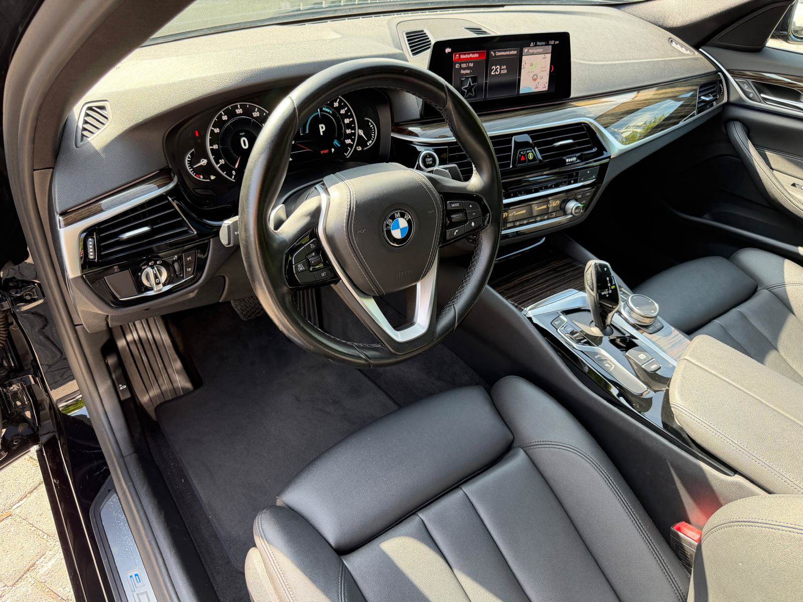 Used 2019 BMW 530e RWD image 27