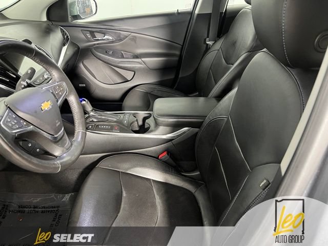 Used 2018 Chevrolet Volt Premier w/ Driver Confidence Package FWD image 11