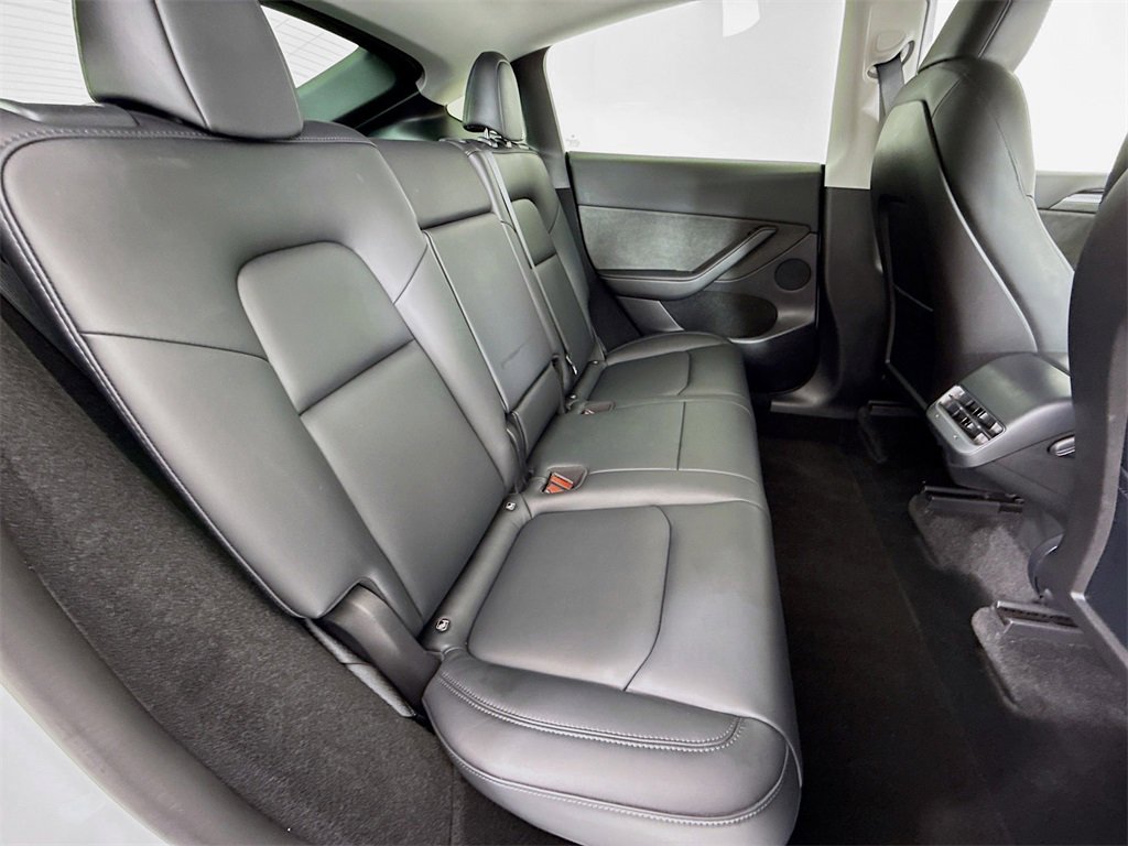 Used 2023 Tesla Model Y Long Range image 27