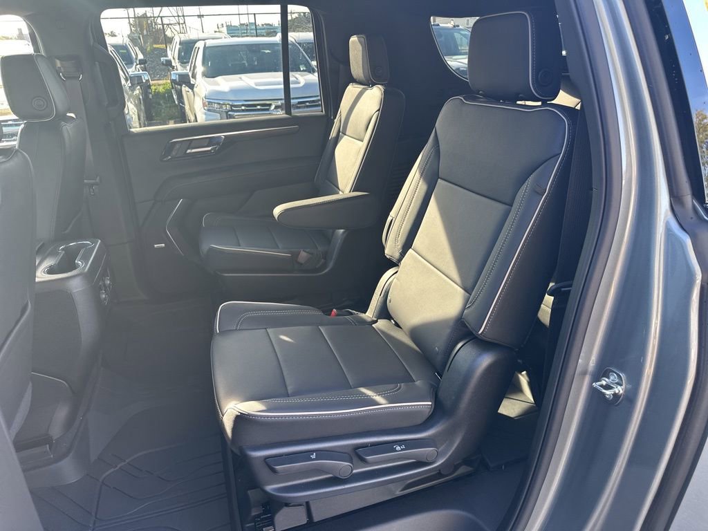New 2026 Chevrolet Suburban Premier w/ Sun And Tow Package image 31