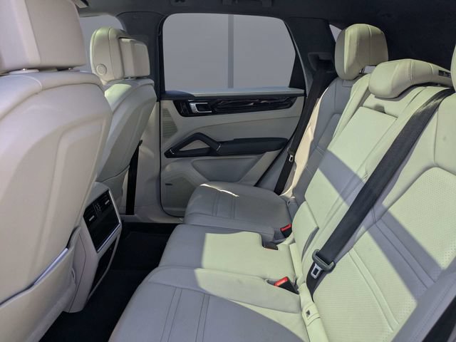 Used 2019 Porsche Cayenne S AWD/4WD image 14