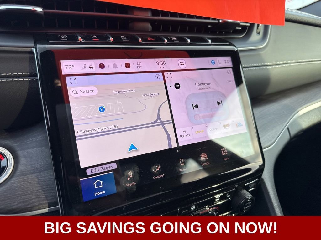 New 2025 Jeep Grand Cherokee Limited w/ Black Appearance Package image 33