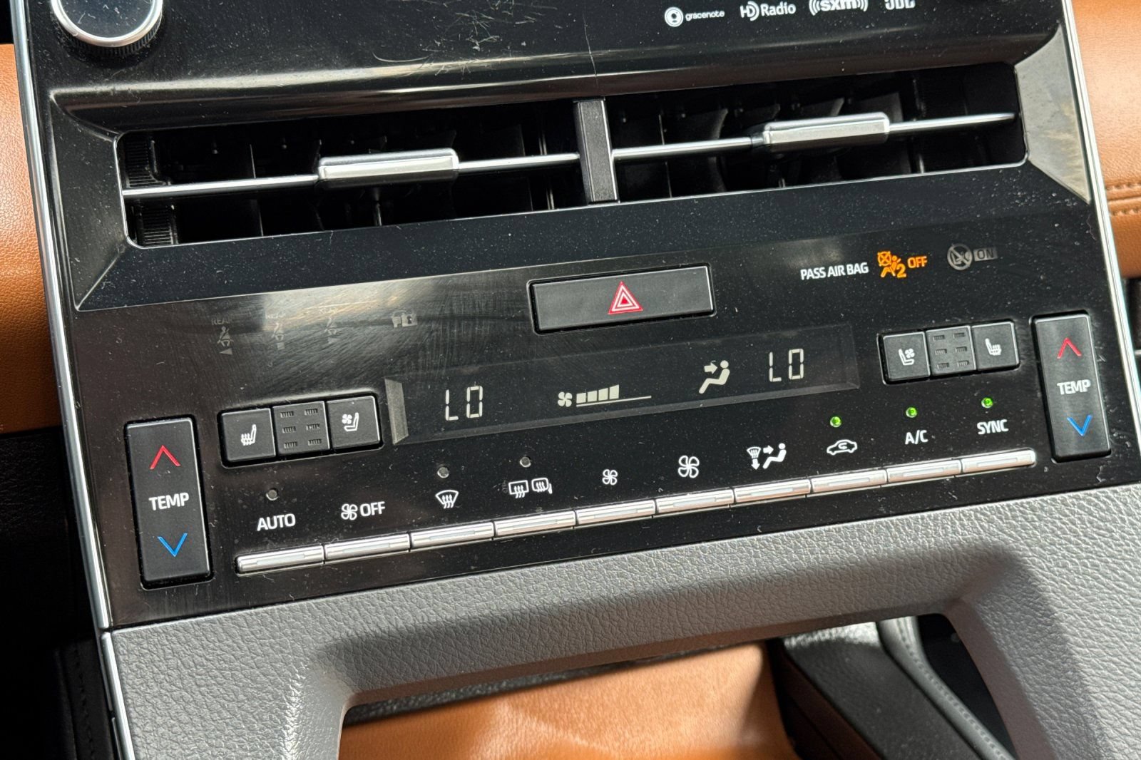 Used 2019 Toyota Avalon Limited w/ Advanced Safety Package FWD image 21