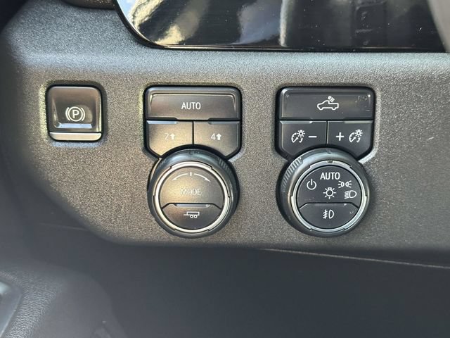 Used 2023 Chevrolet Silverado 1500 RST AWD/4WD image 15