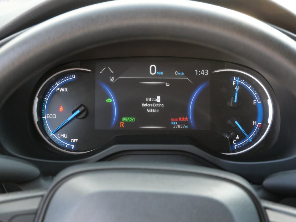Certified 2025 Toyota RAV4 LE AWD/4WD image 24