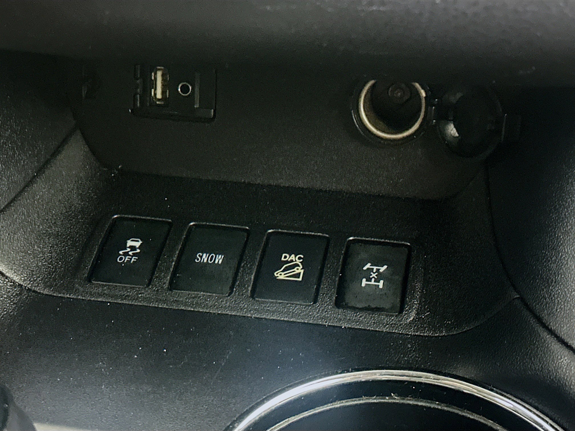 Used 2016 Toyota Highlander LE image 25