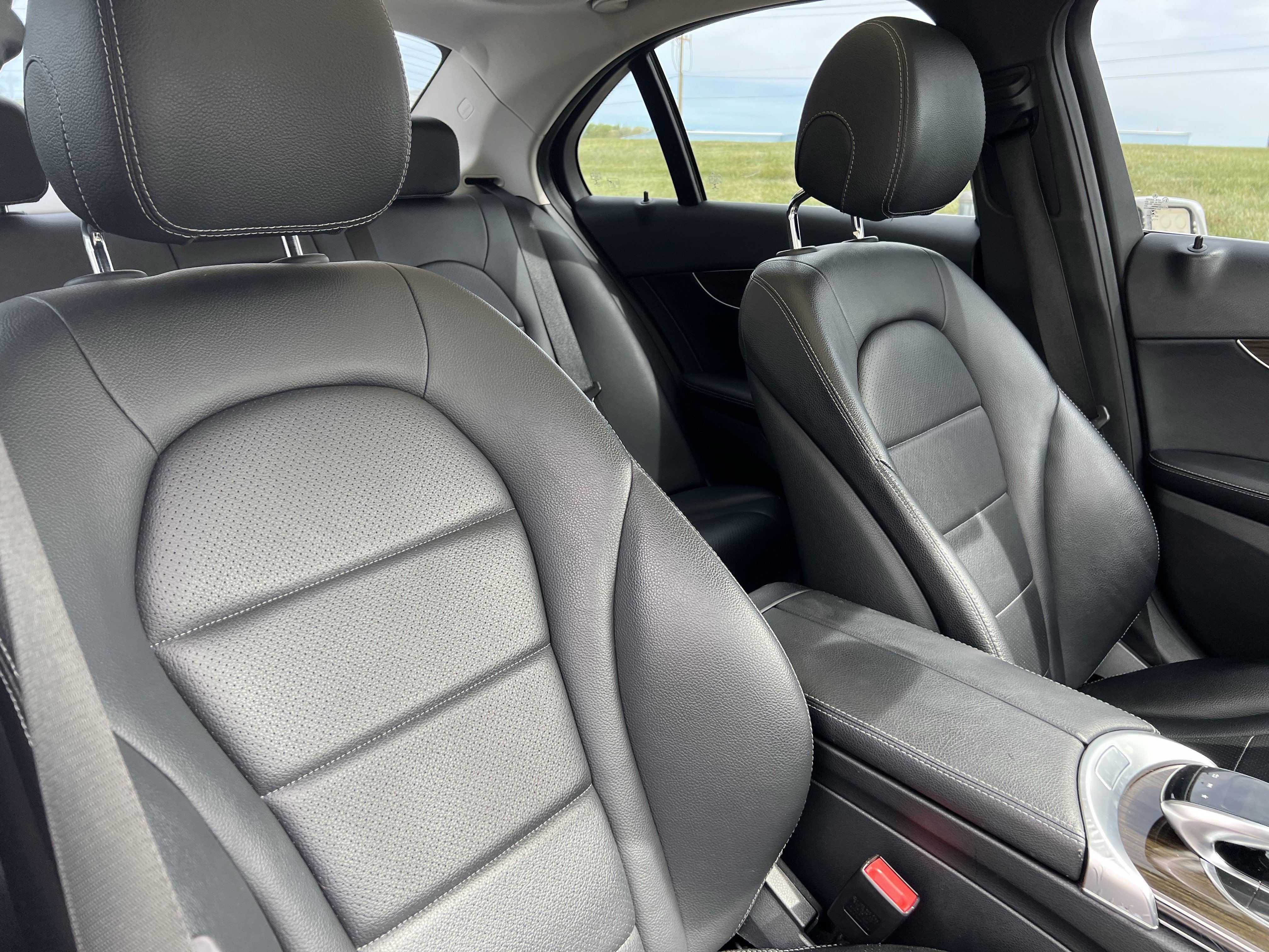 Certified 2018 Mercedes-Benz C 300 4MATIC Sedan image 35