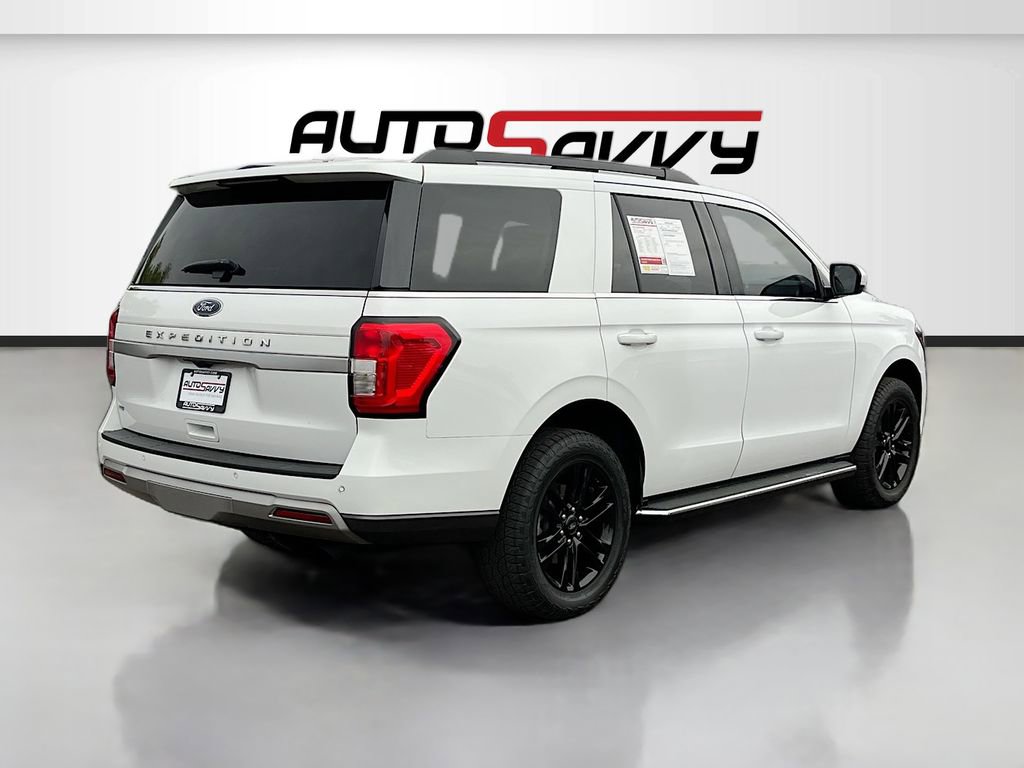 Used 2023 Ford Expedition XLT image 7