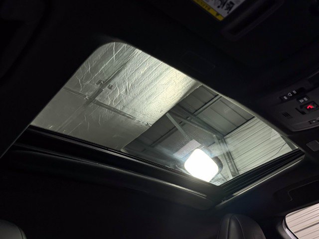 Used 2023 Lexus ES 300h F Sport image 14