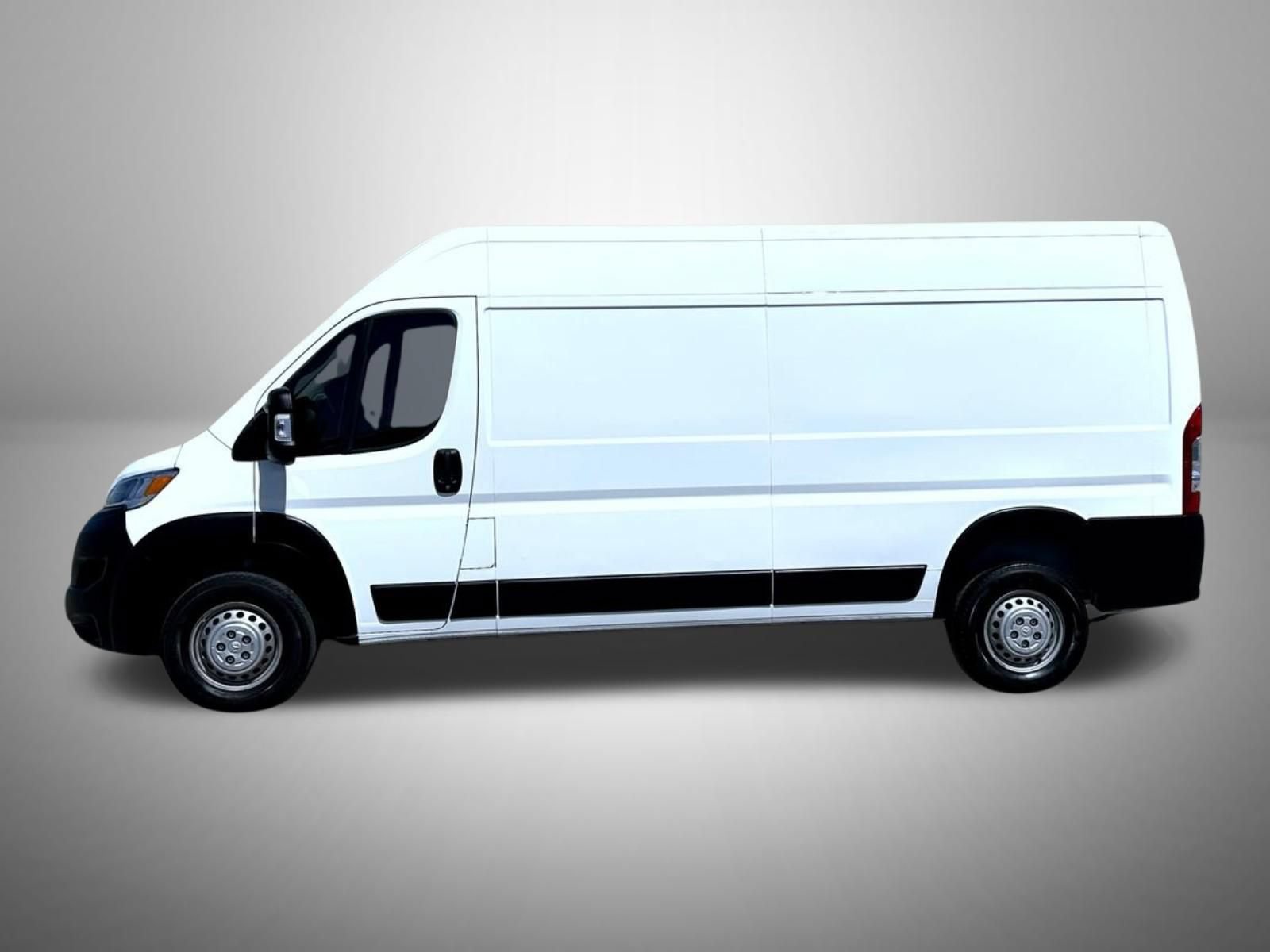 Used 2024 RAM ProMaster 2500 w/ Storage Group FWD image 9