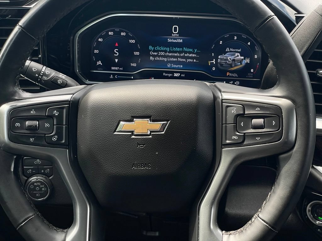 Used 2025 Chevrolet Silverado 2500 LT w/ Convenience Package AWD/4WD image 12
