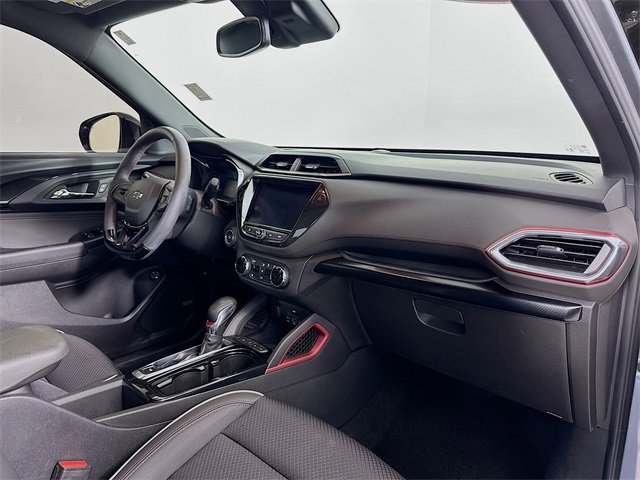 Used 2022 Chevrolet TrailBlazer RS w/ Sun and Liftgate Package image 31