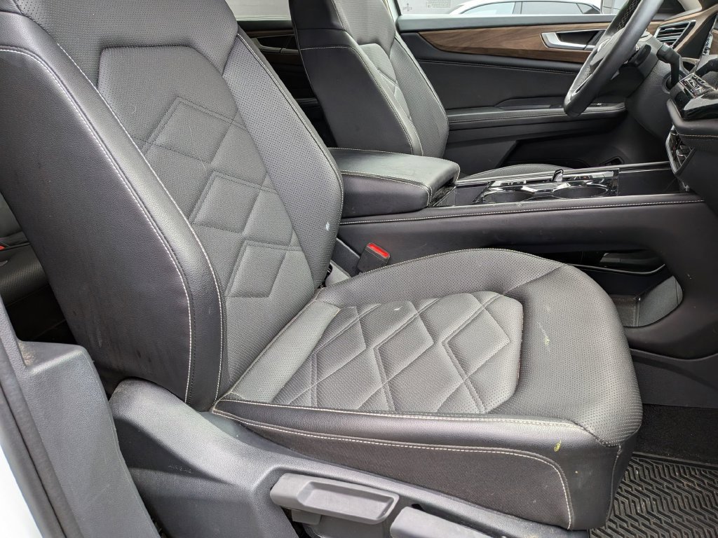 Used 2024 Volkswagen Atlas SE FWD image 34
