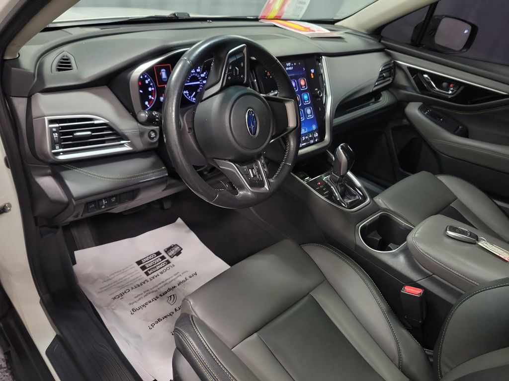 Used 2020 Subaru Outback Onyx Edition XT AWD/4WD image 17