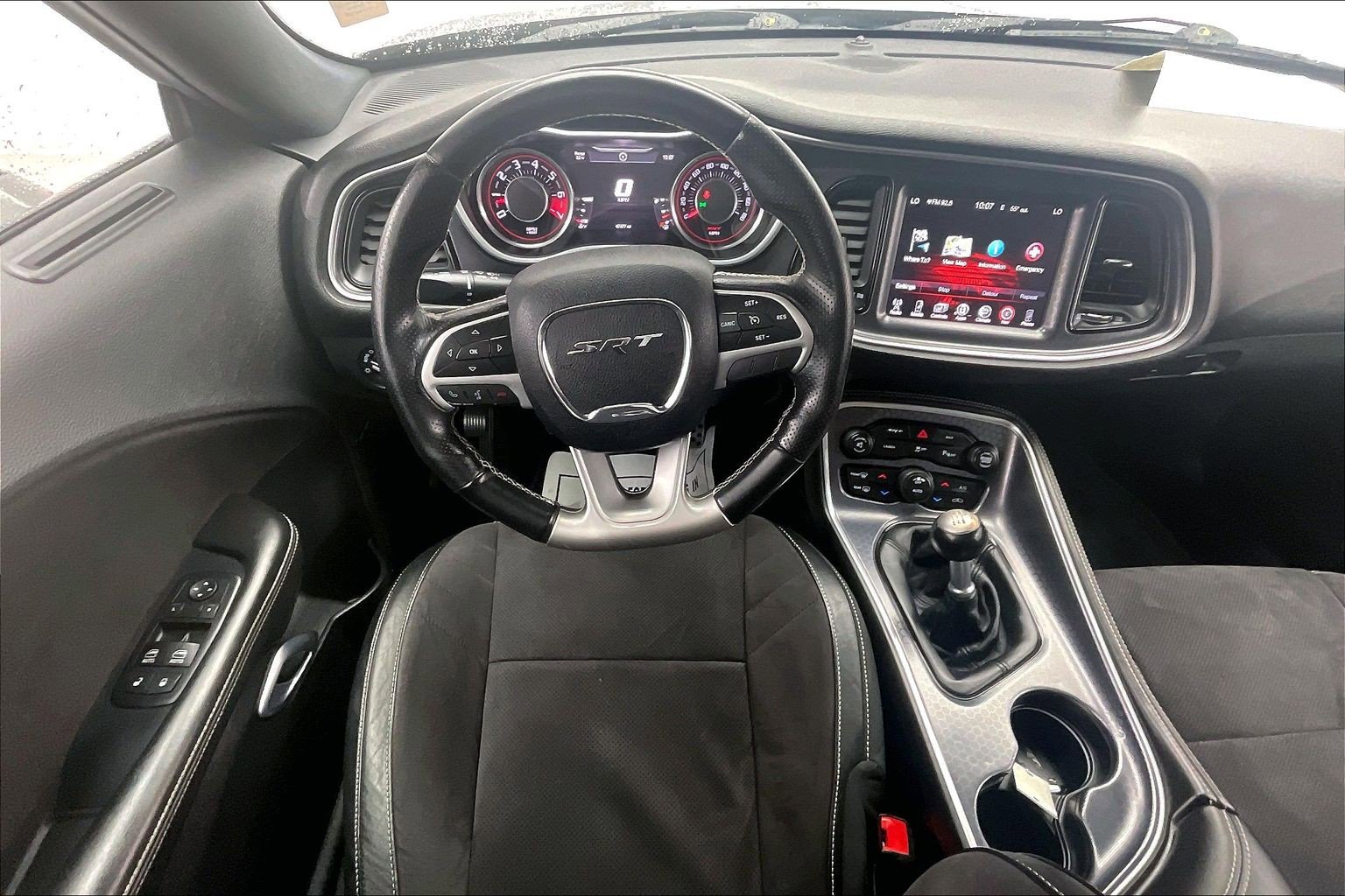 Used 2015 Dodge Challenger SRT RWD image 4
